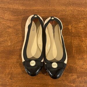Michael kors flats